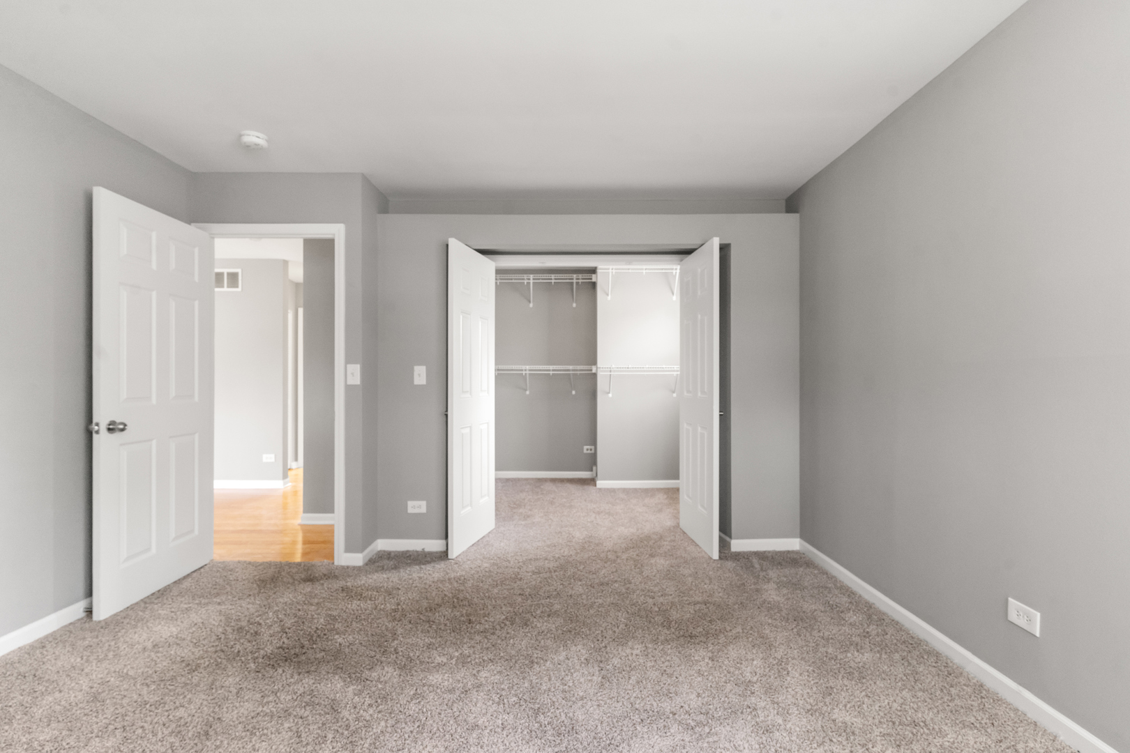 2105 George Street Rolling Meadows, IL 60008 - Photo 11 of 36