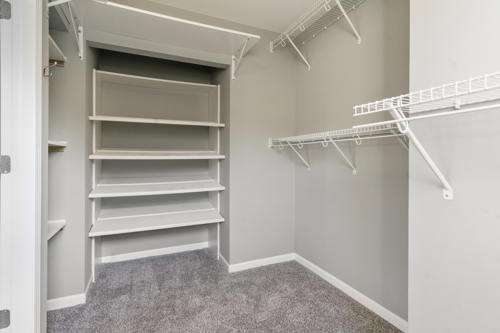 2105 George Street Rolling Meadows, IL 60008 - Photo 14 of 36