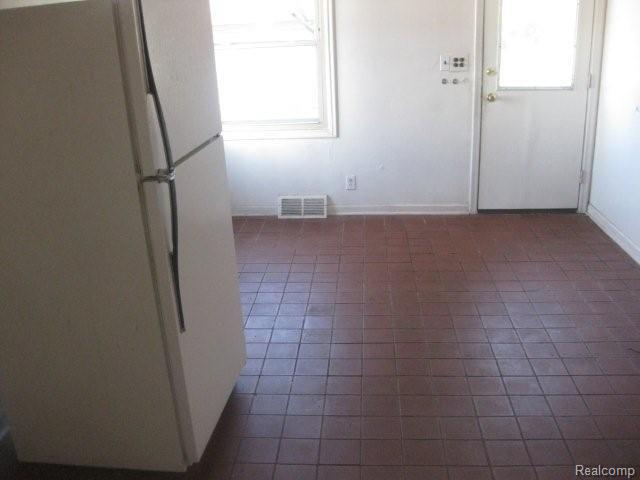 3621 Harding Street Dearborn, MI 48124 - Photo 4 of 5 IMG_9079
