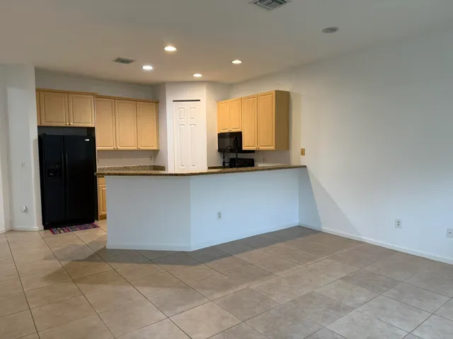 $4,000 | 2100 Mariner Bay Boulevard, Fort Pierce, FL 34949