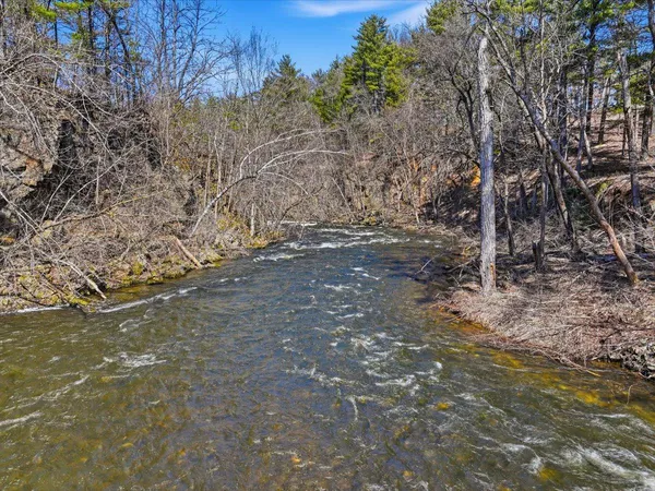 $989,900 | 481 130th Street, Amery, WI 54001