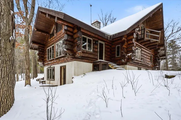 $989,900 | 481 130th Street, Amery, WI 54001