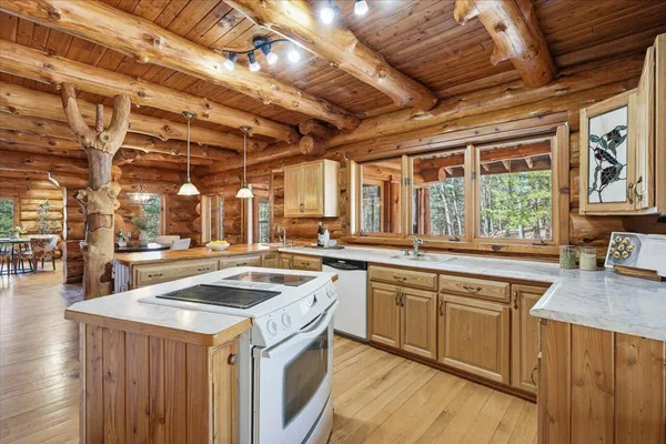 $989,900 | 481 130th Street, Amery, WI 54001