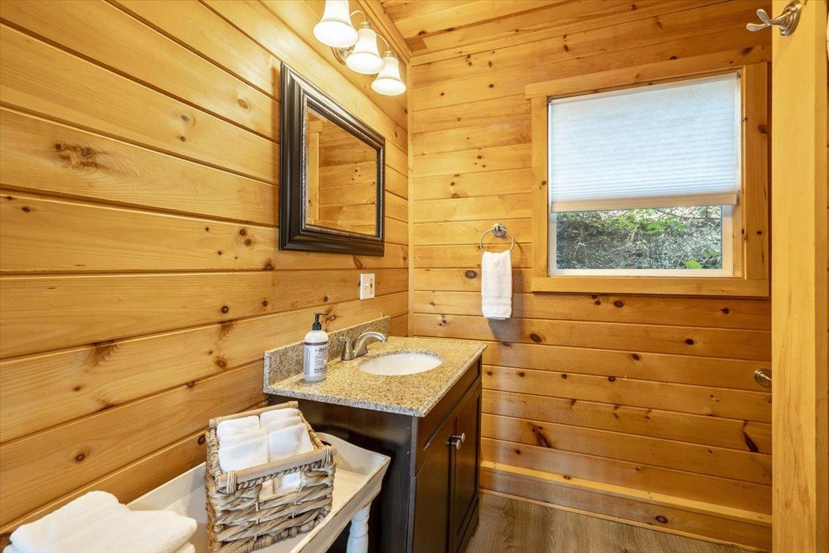 235 Pleasantview Drive North Hero, VT 05474 - Photo 29 of 38