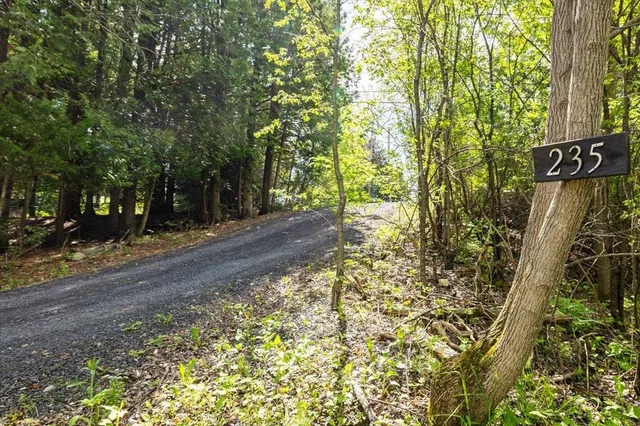 $399,900 | 235 Pleasantview Drive, North Hero, VT 05474