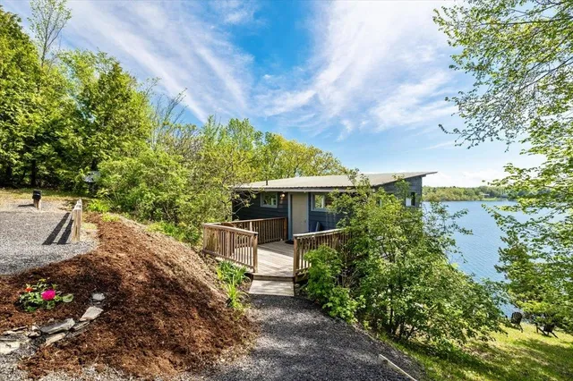 $399,900 | 235 Pleasantview Drive, North Hero, VT 05474