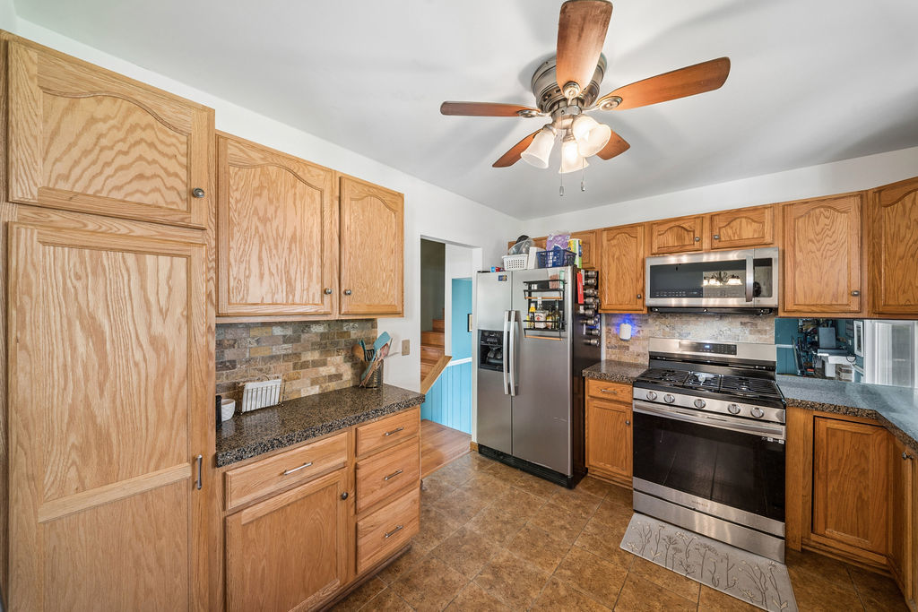 1160 Bramble Avenue Bolingbrook, IL 60490 - Photo 6 of 22