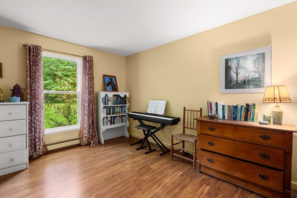 28 Glendale Road Sturbridge, MA 01518 - Photo 23 of 31