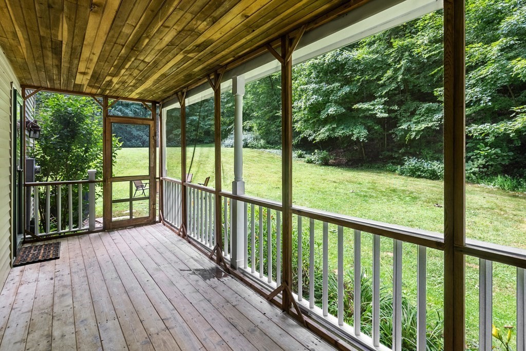 28 Glendale Road Sturbridge, MA 01518 - Photo 28 of 31