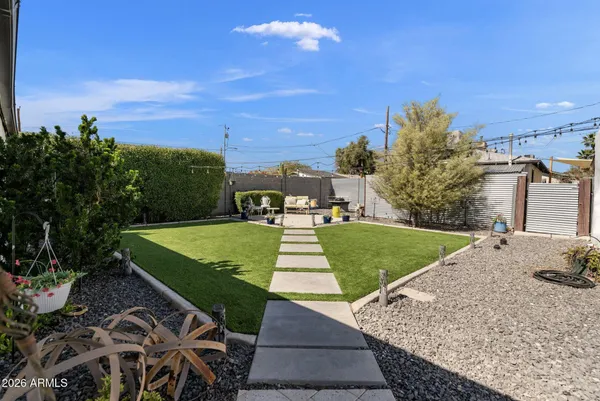 $2,800 | 930 East Whitton Avenue, Phoenix, AZ 85014