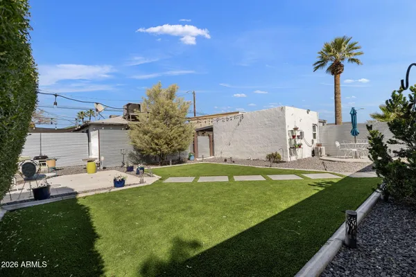 $2,800 | 930 East Whitton Avenue, Phoenix, AZ 85014