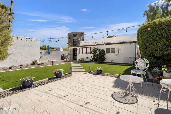 $2,800 | 930 East Whitton Avenue, Phoenix, AZ 85014