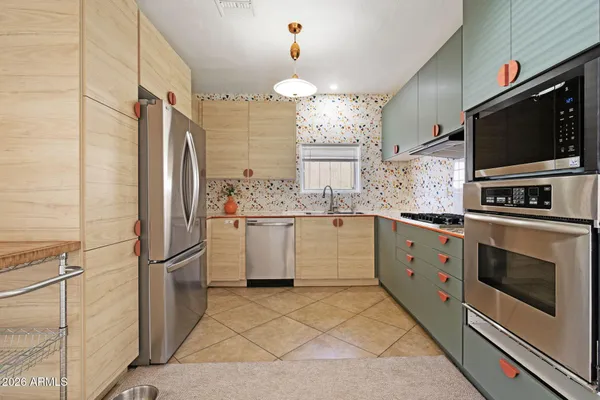 $2,800 | 930 East Whitton Avenue, Phoenix, AZ 85014