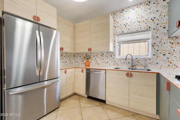 $2,800 | 930 East Whitton Avenue, Phoenix, AZ 85014