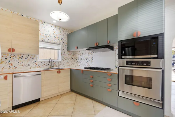 $2,800 | 930 East Whitton Avenue, Phoenix, AZ 85014