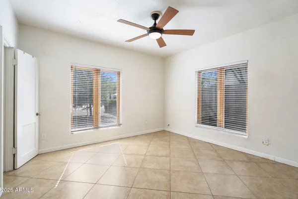 $2,800 | 930 East Whitton Avenue, Phoenix, AZ 85014