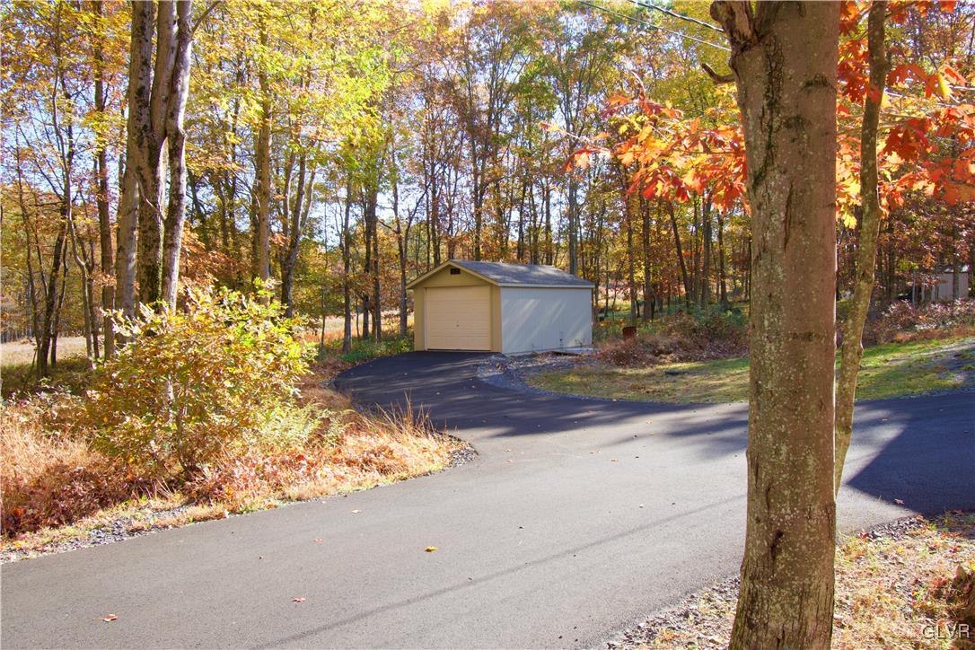 6 Cross Run Road Jim Thorpe, PA 18229 - Photo 8 of 43 Gallery Image 8