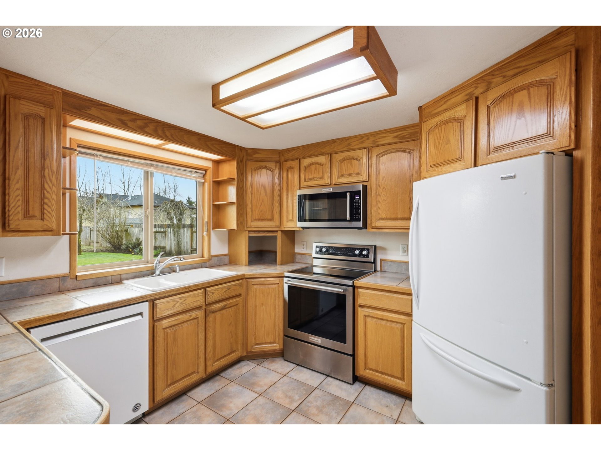 2778 20th Street Springfield, OR 97477 - Photo 2 of 48