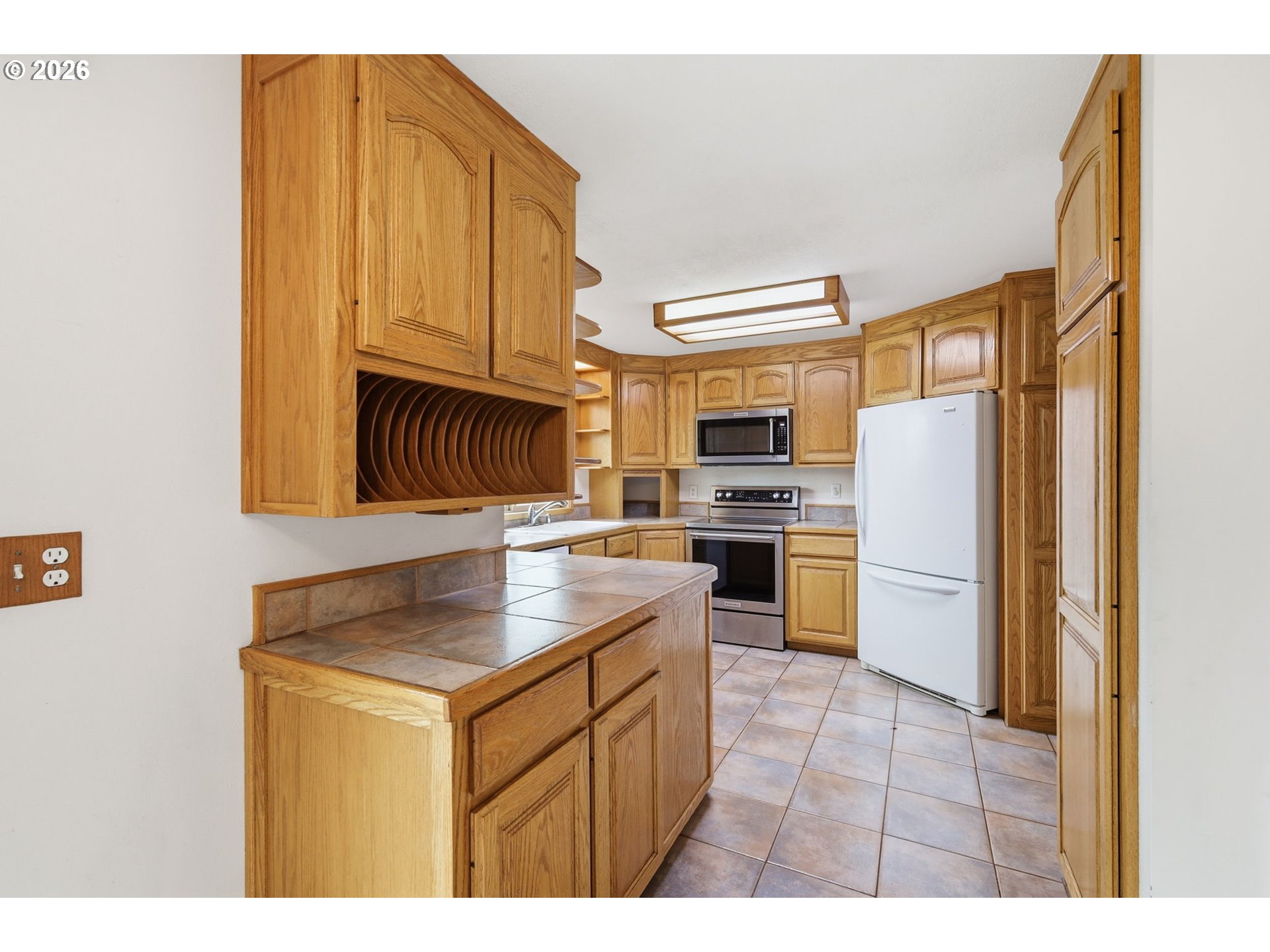 2778 20th Street Springfield, OR 97477 - Photo 3 of 48