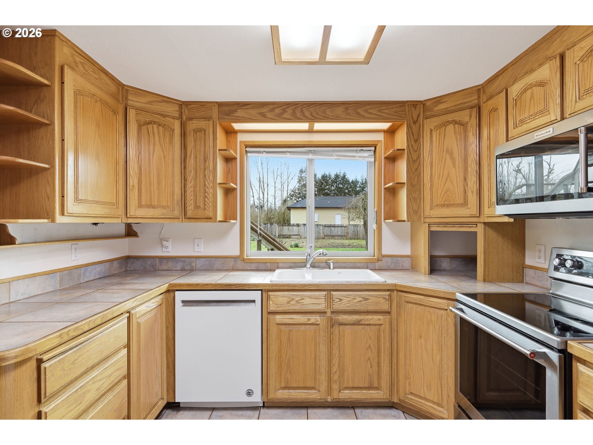 2778 20th Street Springfield, OR 97477 - Photo 6 of 48