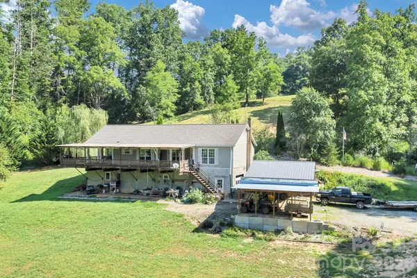 $500,000 | 284 Paul Gosnell Road, Marshall, NC 28753