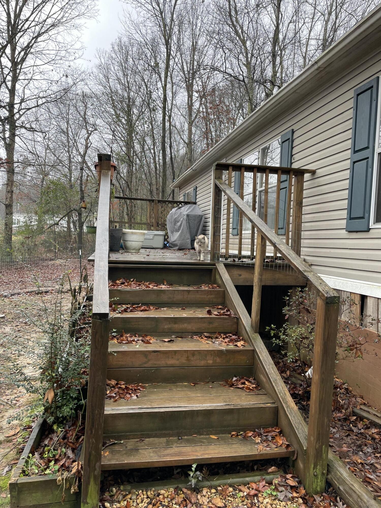 122 Haddock Lane Benton, TN 37307 - Photo 6 of 23 a view of entryway