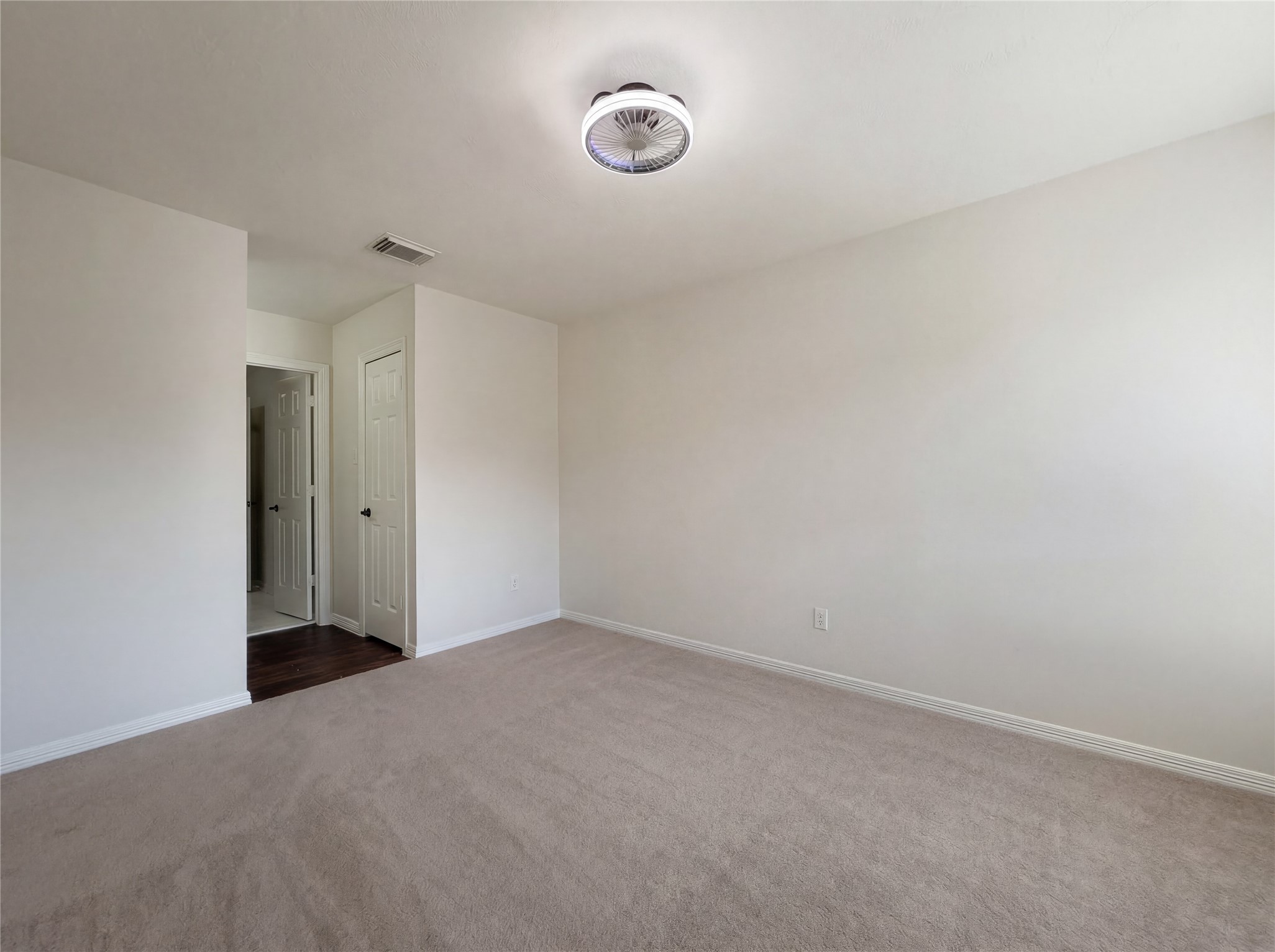 2922 Laurel Mist Court Houston, TX 77345 - Photo 4 of 29