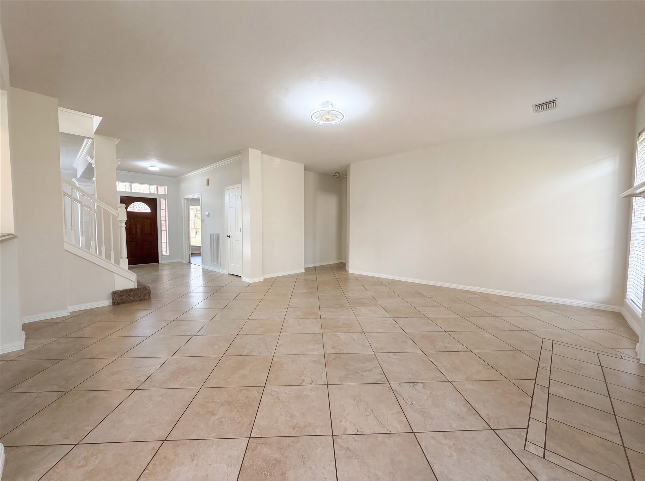 2922 Laurel Mist Court Houston, TX 77345 - Photo 9 of 29