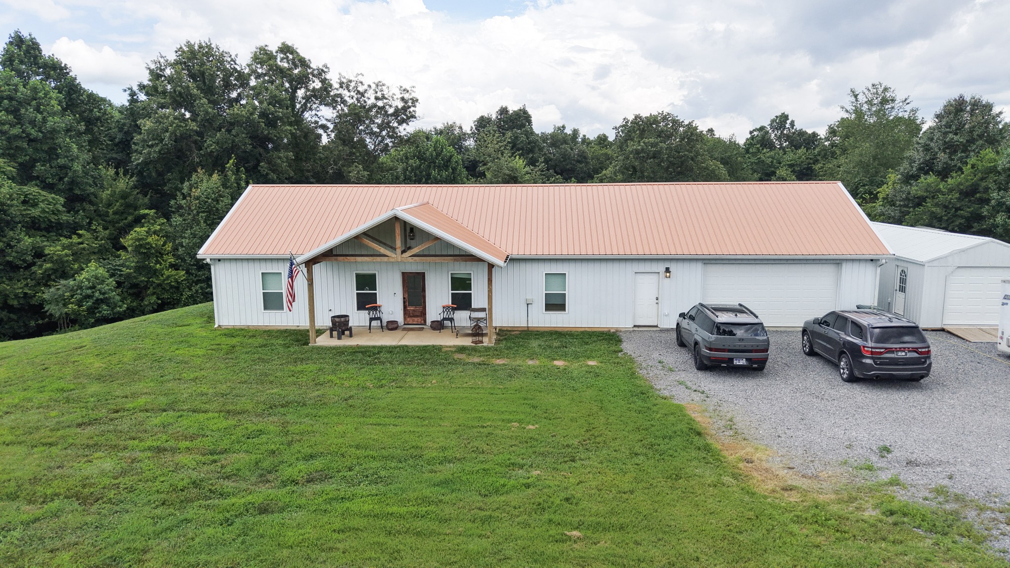 4423 Highland Road Lafayette, TN 37083 - Photo 3 of 32