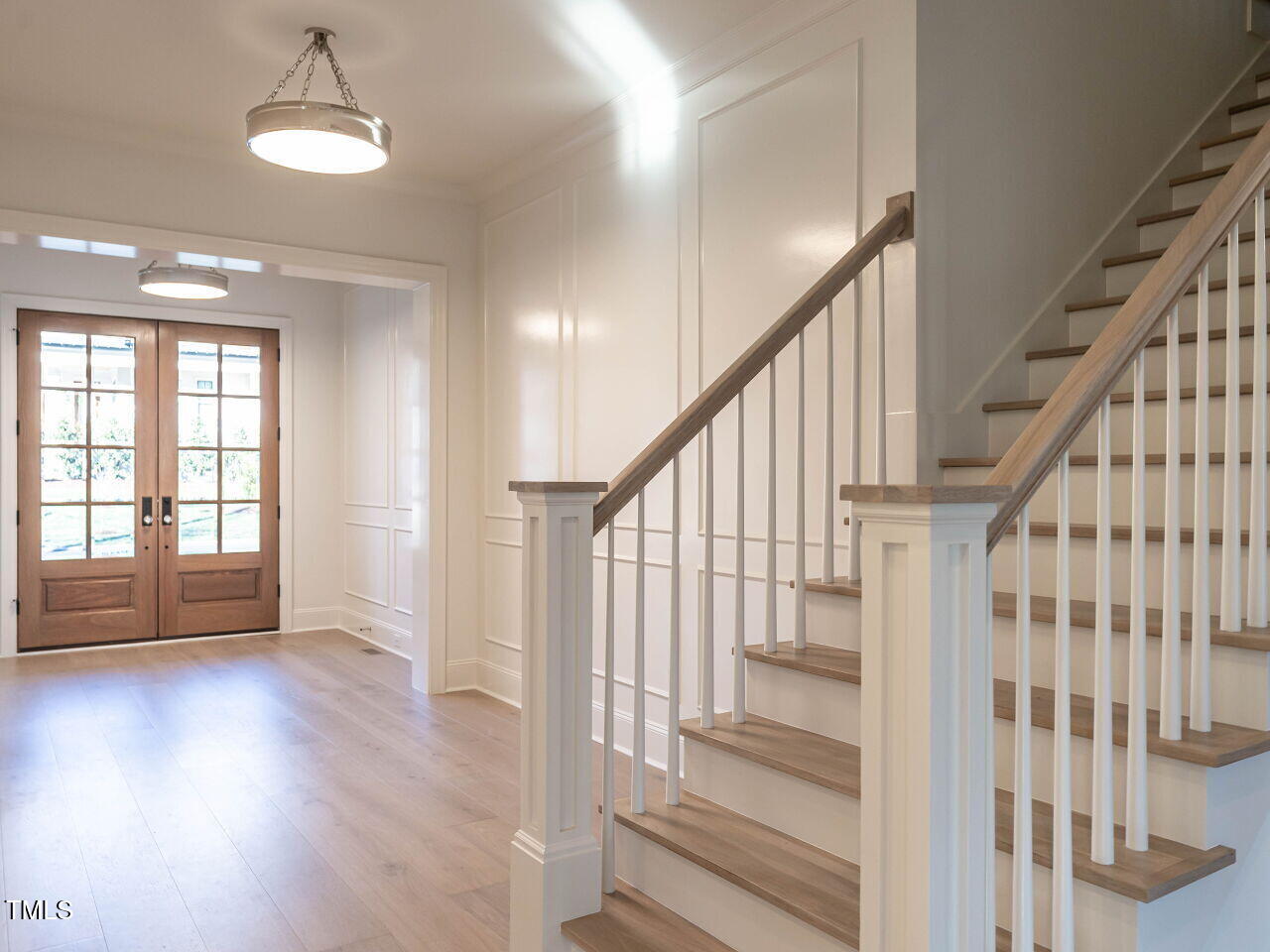 4800 Latimer Road Raleigh, NC 27609 - Photo 19 of 49 006-1280x960-foyer