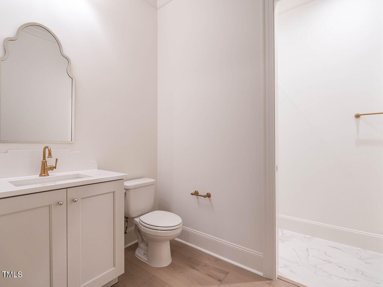 4800 Latimer Road Raleigh, NC 27609 - Photo 22 of 49 023-1280x960-guest-bath
