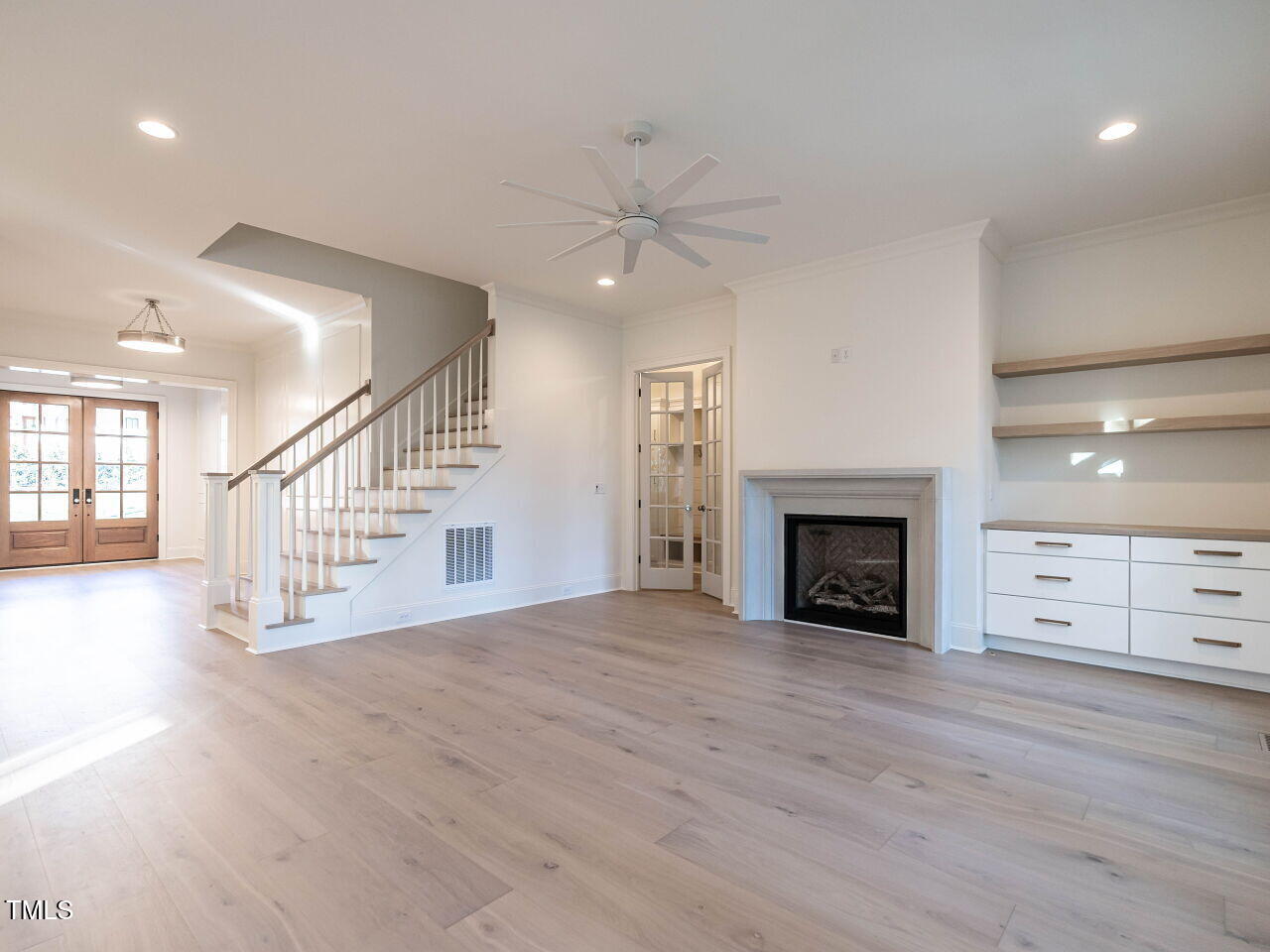 4800 Latimer Road Raleigh, NC 27609 - Photo 6 of 49 012-1280x960-family-room