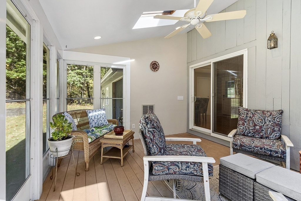 802 Reservoir Road Lunenburg, MA 01462 - Photo 25 of 41