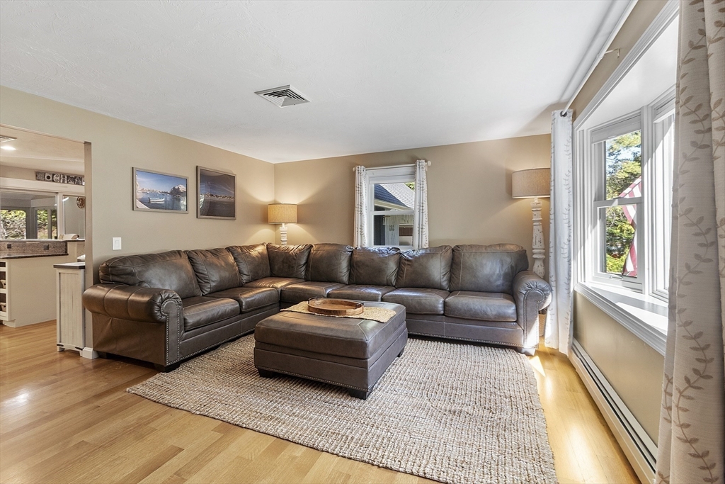 802 Reservoir Road Lunenburg, MA 01462 - Photo 26 of 41