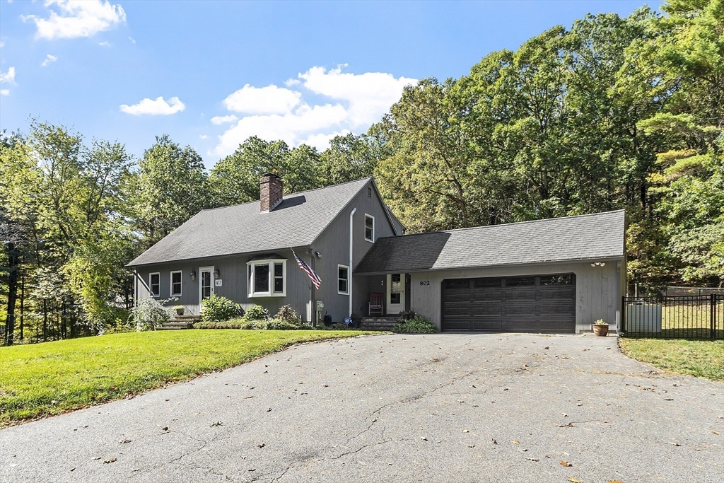 802 Reservoir Road Lunenburg, MA 01462 - Photo 3 of 41