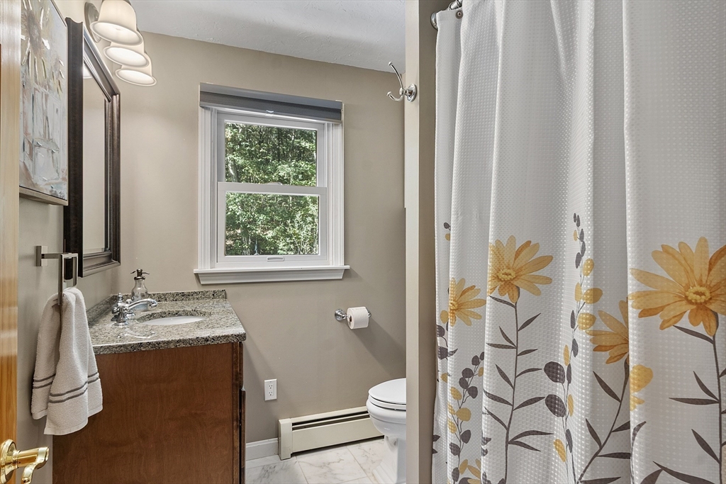 802 Reservoir Road Lunenburg, MA 01462 - Photo 37 of 41