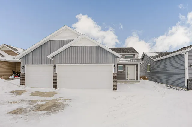 $2,500 | 7394 21st Street South, Fargo, ND 58104
