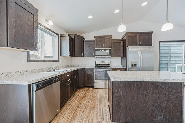 $2,500 | 7394 21st Street South, Fargo, ND 58104