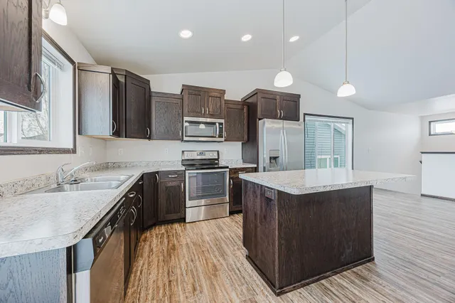 $2,500 | 7394 21st Street South, Fargo, ND 58104