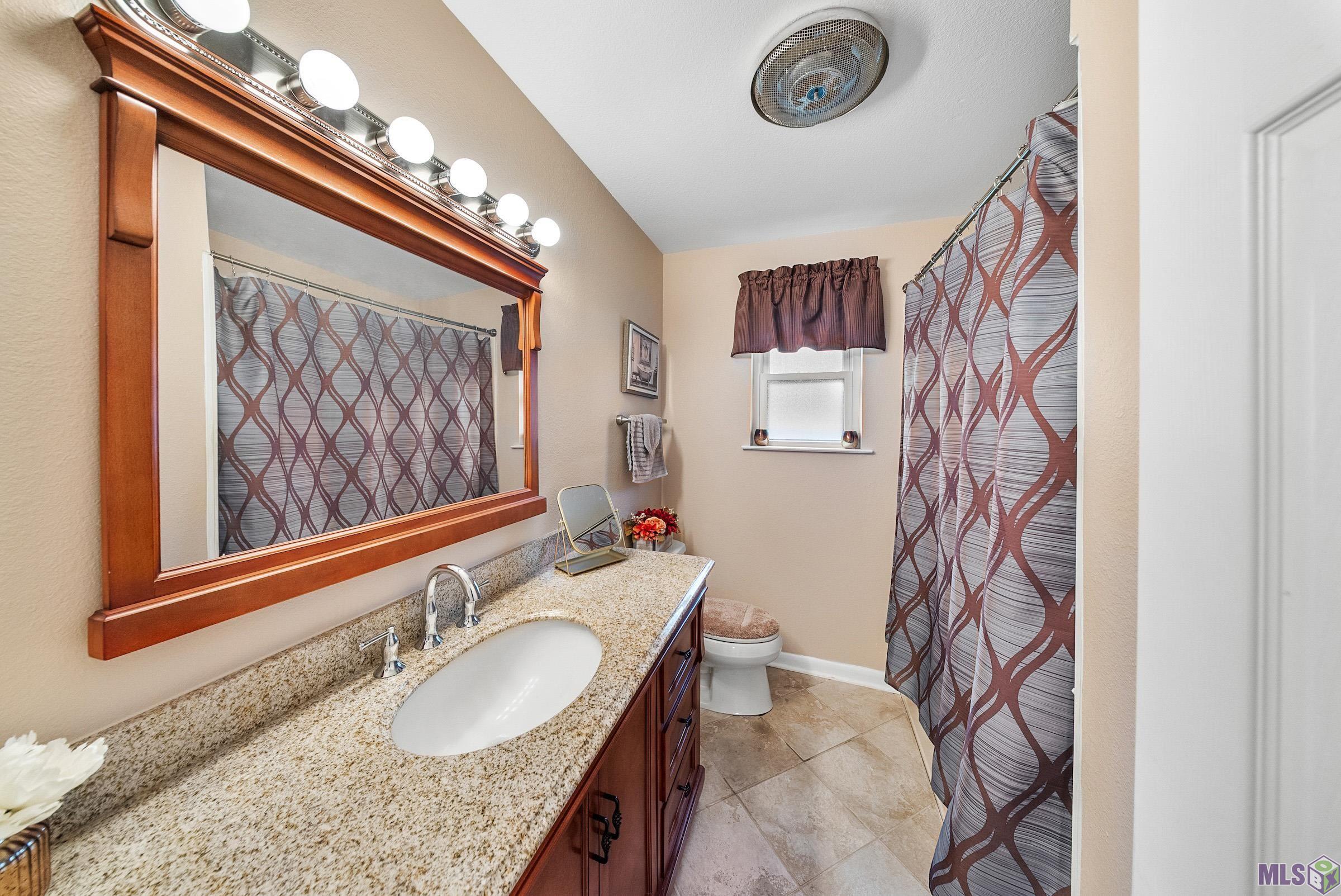 1507 Chartres Avenue Denham Springs, LA 70726 - Photo 11 of 14