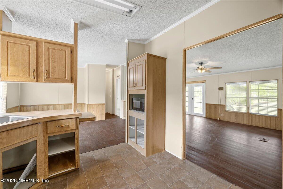 117 Bumpy Lane Palatka, FL 32177 - Photo 21 of 26 Kitchen