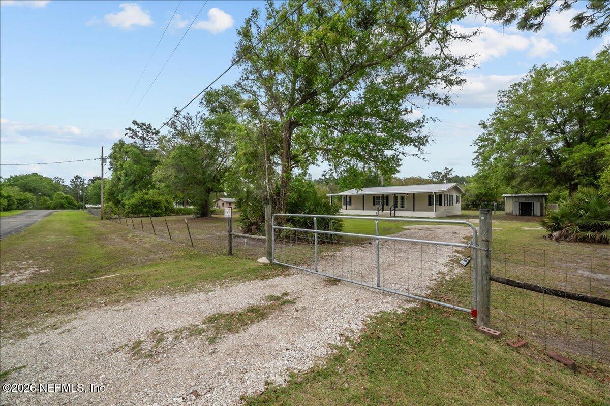 117 Bumpy Lane Palatka, FL 32177 - Photo 24 of 26 Secure Entry Gate