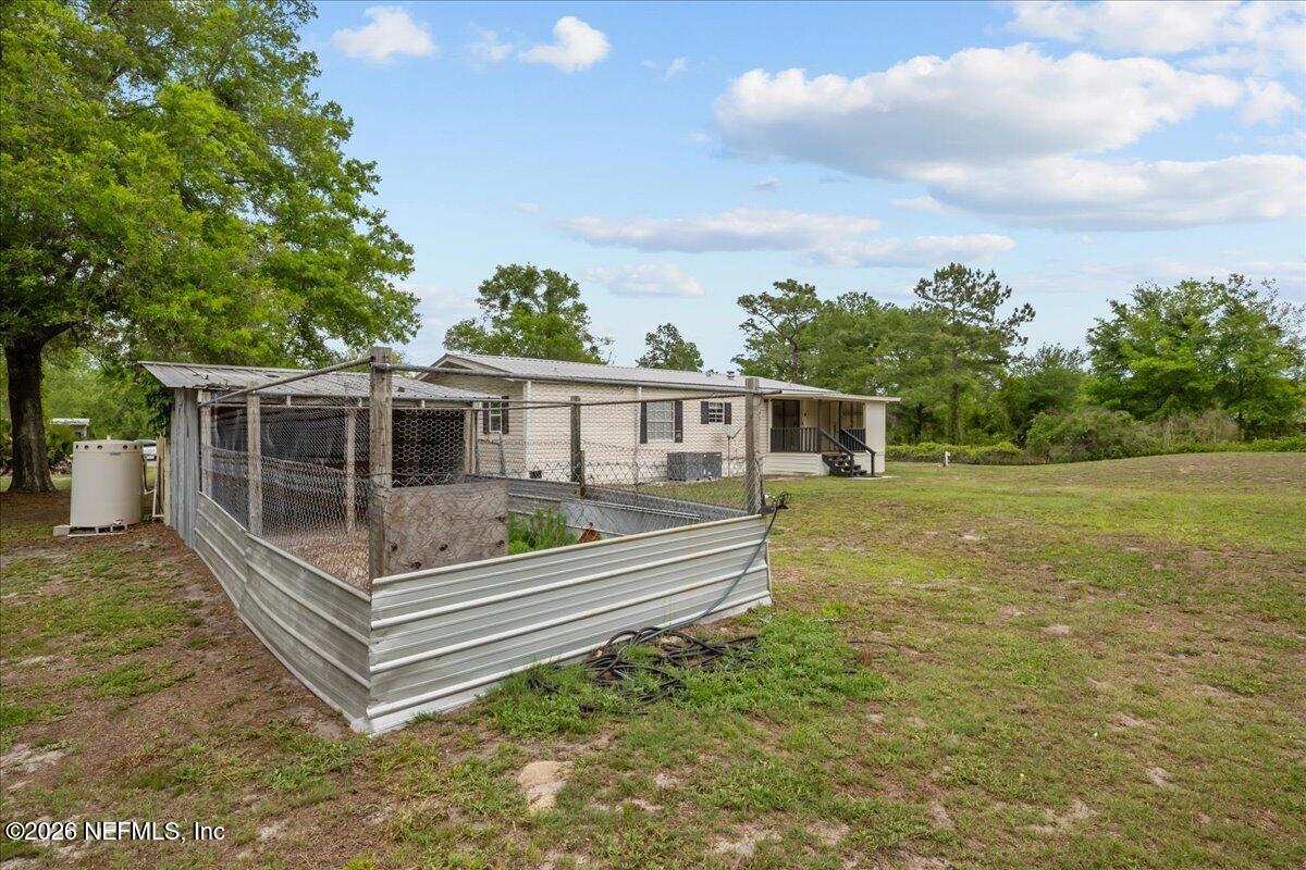 117 Bumpy Lane Palatka, FL 32177 - Photo 25 of 26 Animal Kennel