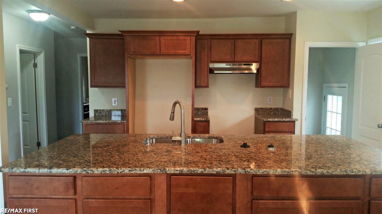600 East Auburn Road Rochester Hills, MI 48307 - Photo 6 of 13