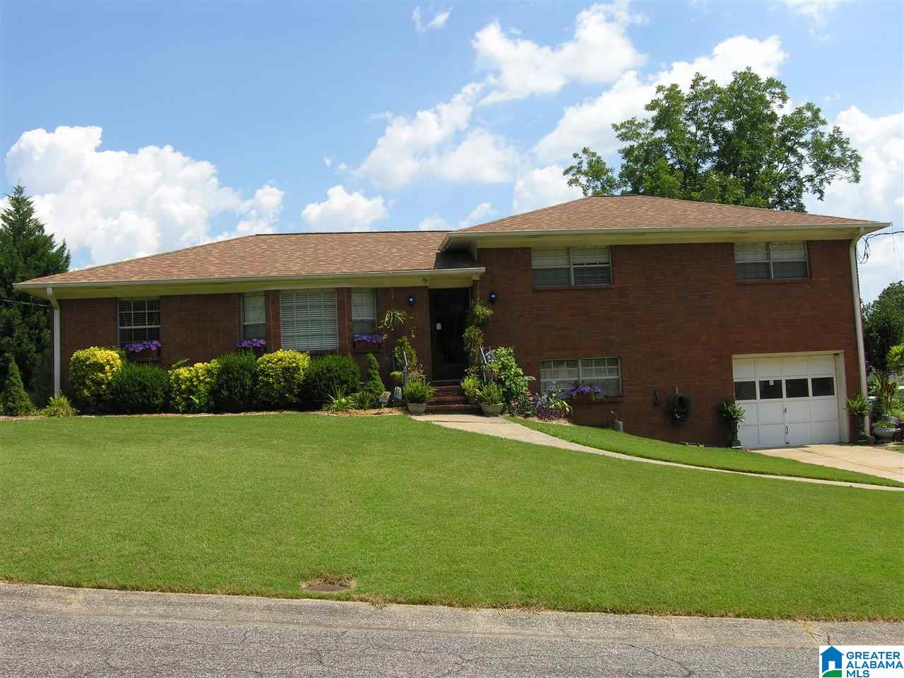 527 Edgeknoll Lane Birmingham, AL 35209 - Photo 1 of 30