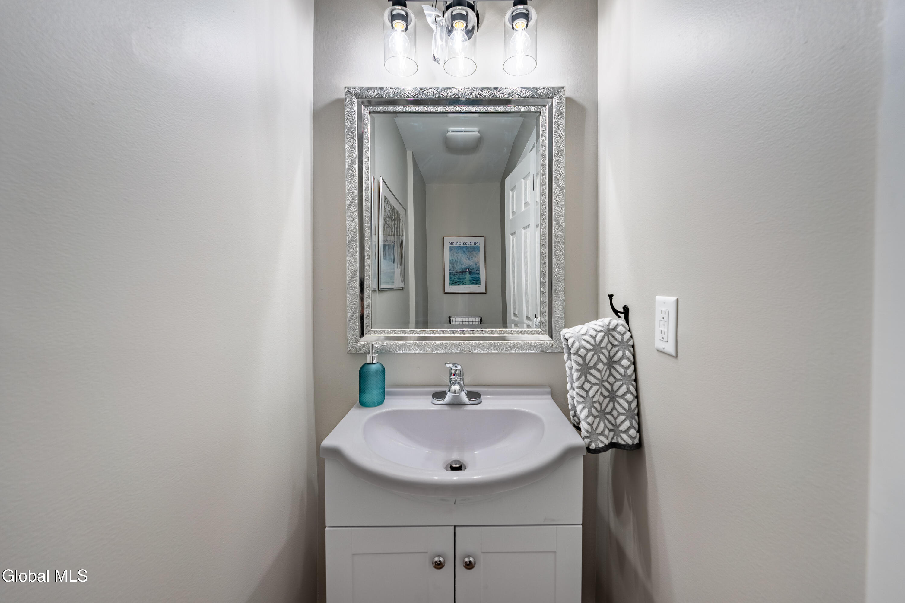 866 Thompson Street Schenectady, NY 12306 - Photo 17 of 24 Half Bath Main Floor