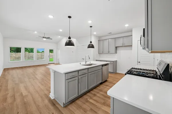 $2,700 | 5847 Sunrise Btm Lane, Fulshear, TX 77441