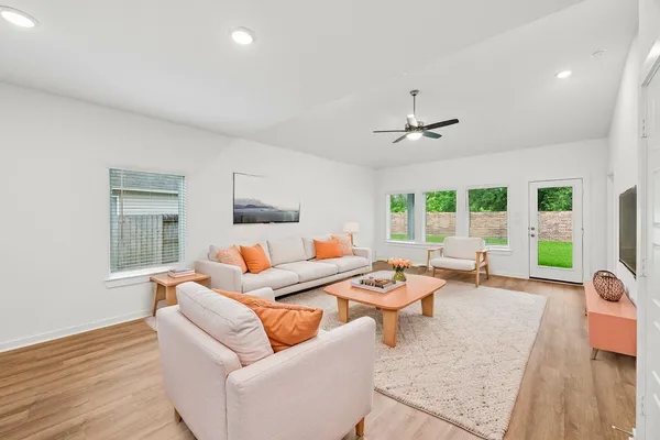 $2,700 | 5847 Sunrise Btm Lane, Fulshear, TX 77441