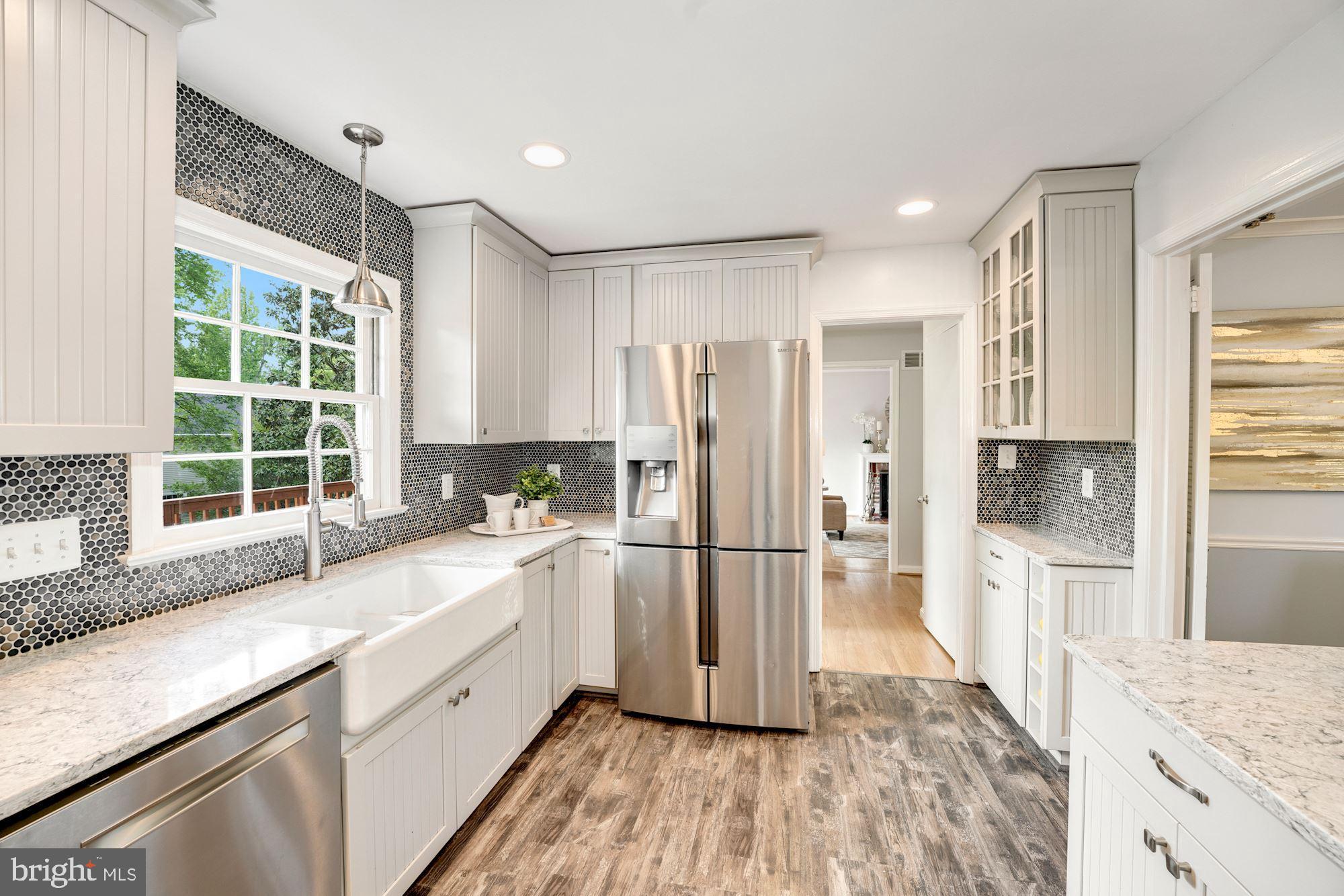 2610 Marcey Road Arlington, VA 22207 - Photo 11 of 49 Country-style Kitchen Recently Renovated
