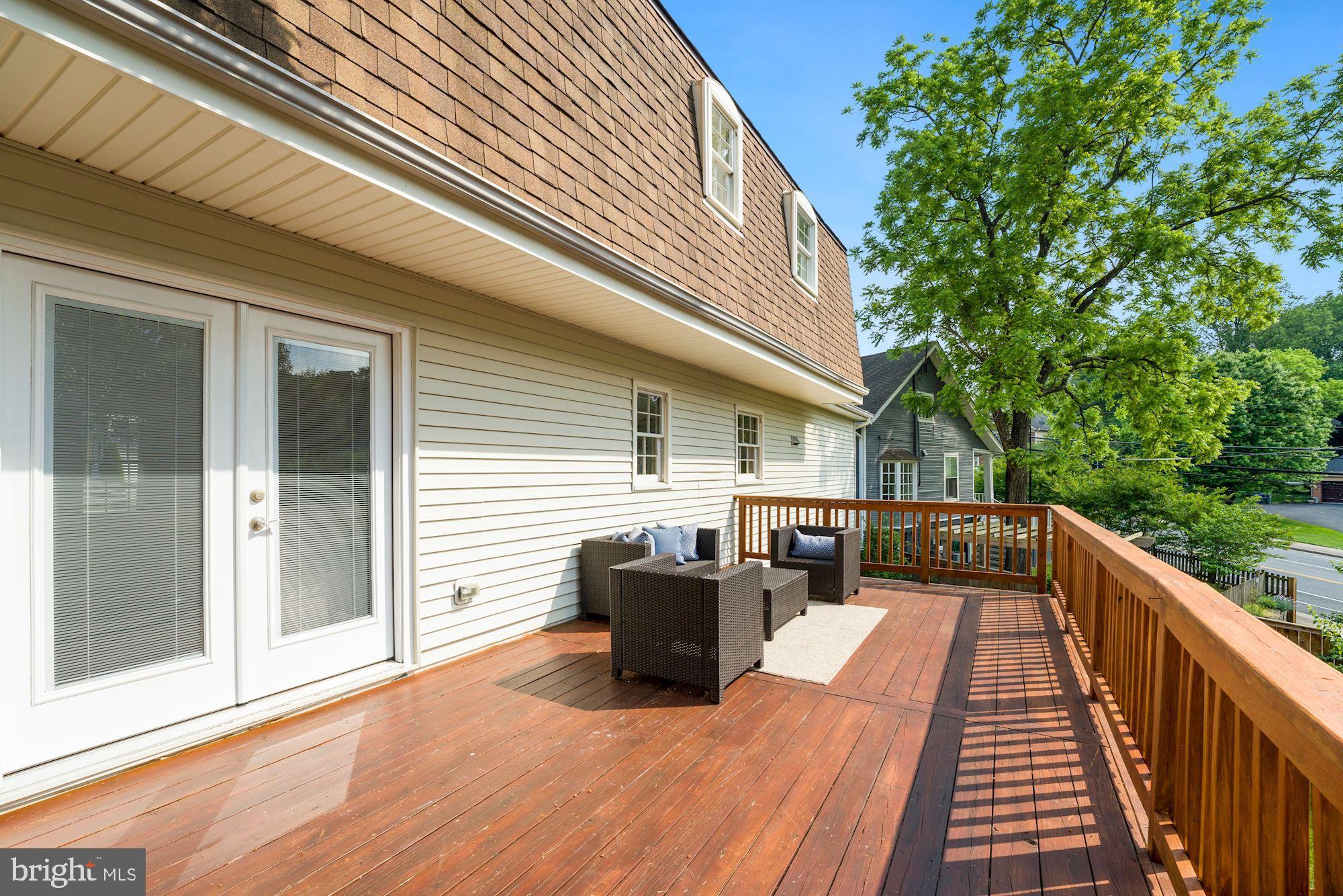 2610 Marcey Road Arlington, VA 22207 - Photo 31 of 49 Newly Power-washed and Stained Outdoor Deck
